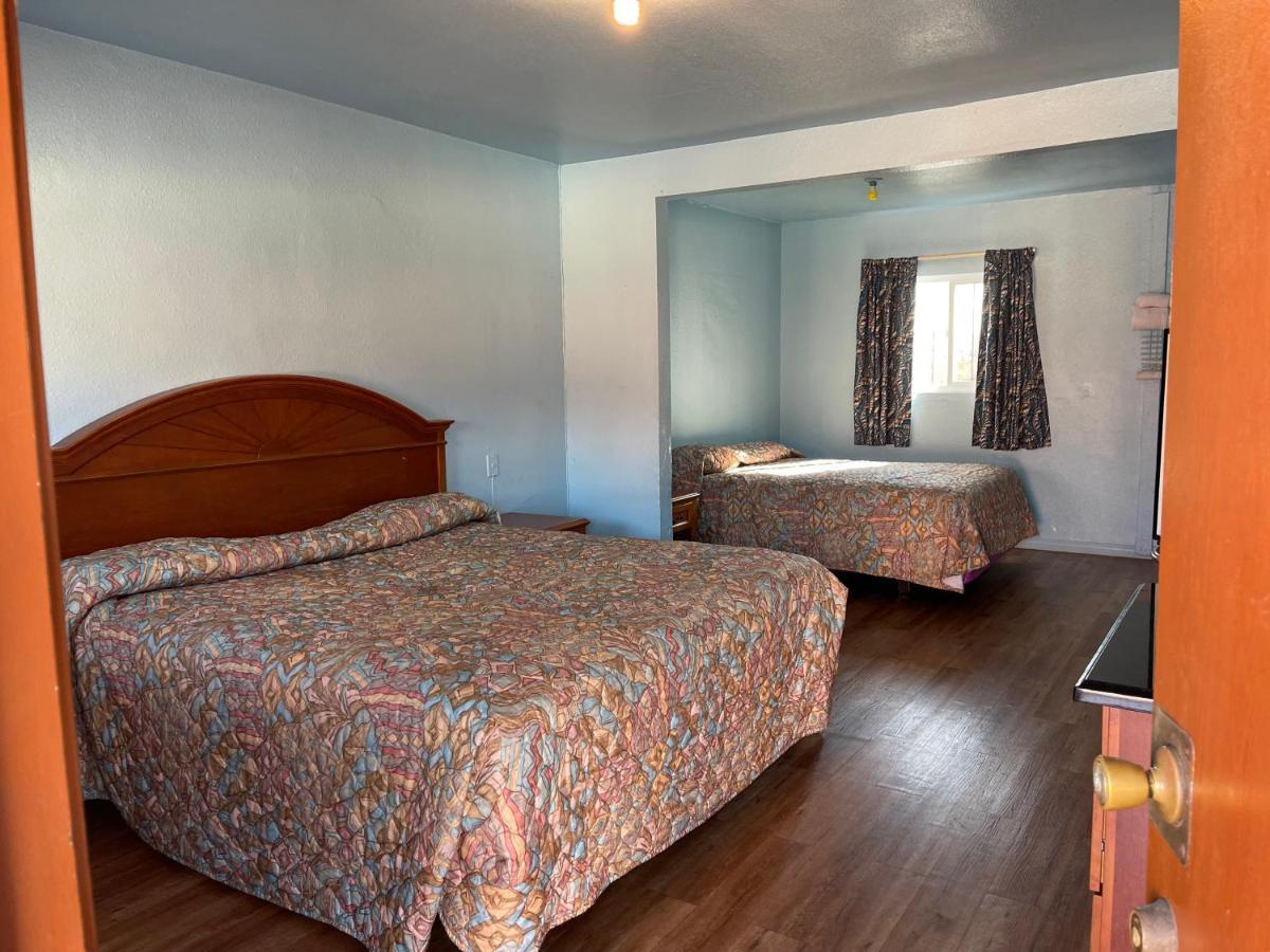 Full Moon Inn Huntington Park Luaran gambar